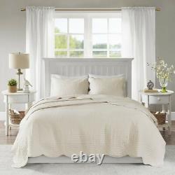 New! Cozy Classic Chic Vintage Scalloped Cream Ivory Off White Soft Quilt Set