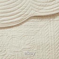 New! Cozy Classic Chic Vintage Scalloped Cream Ivory Off White Soft Quilt Set