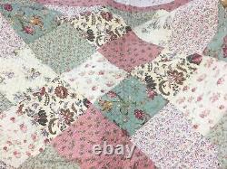 New! Cozy Cottage Chic Patchwork Pink Red Green Country Rose Quilt Set